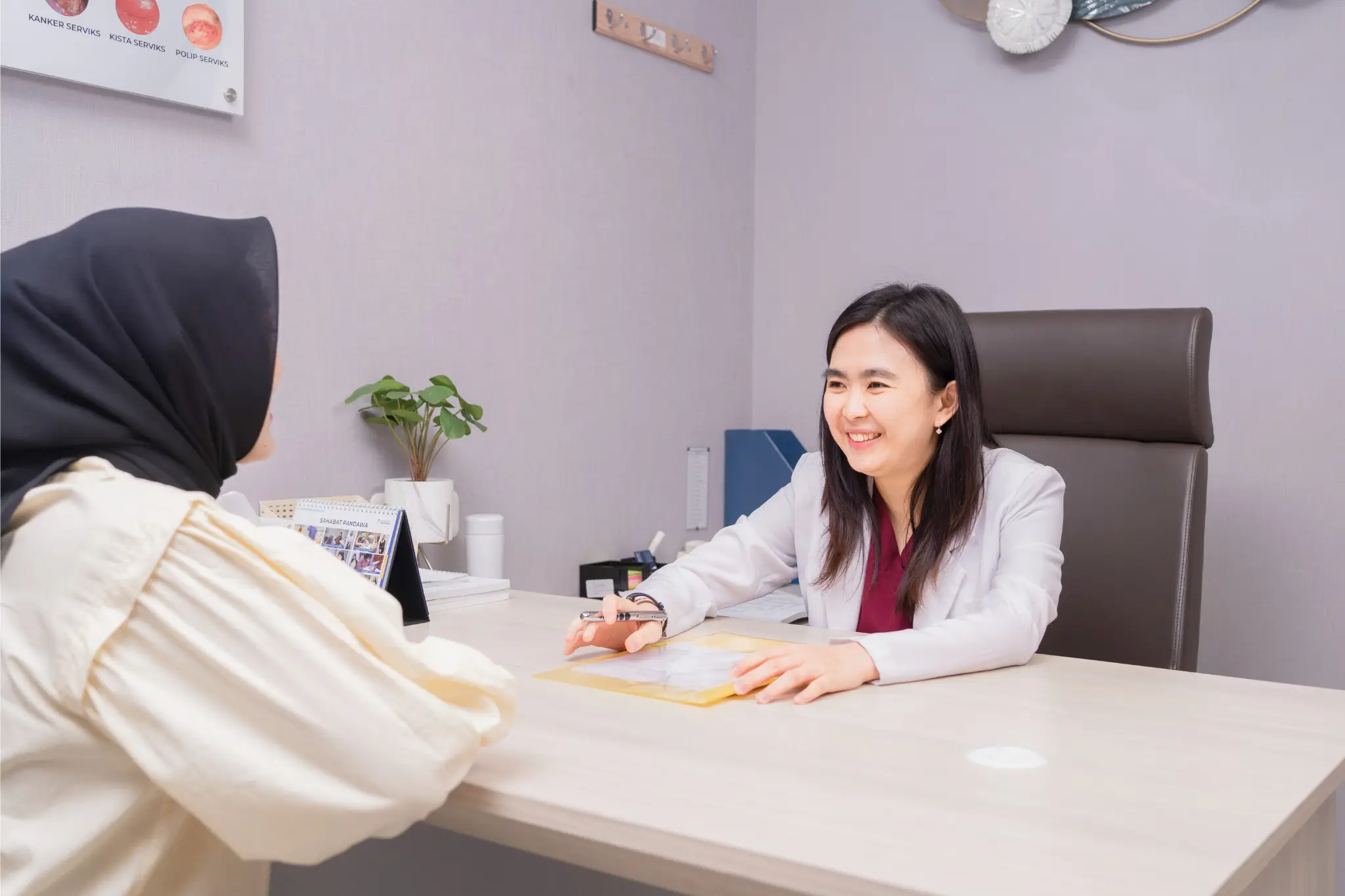 dr dwi martina praktik 1